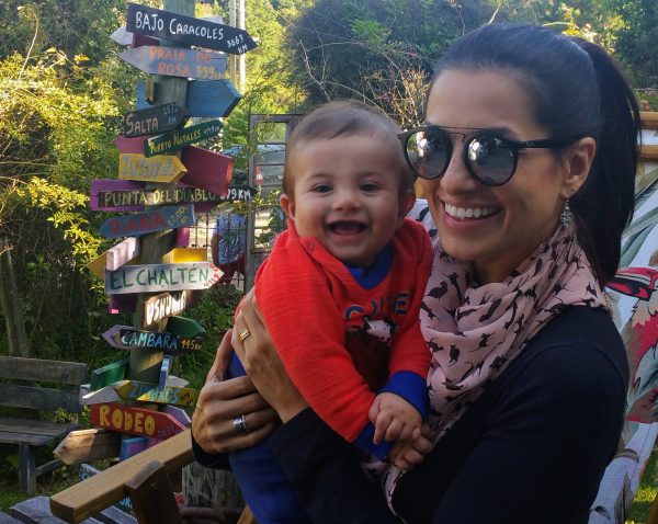 mãe e filho no restaurante barlavento em ana rech