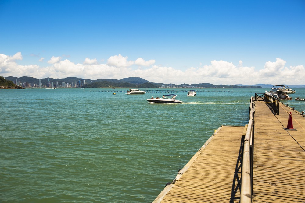o que fazer em balneário camboriú deck no mar