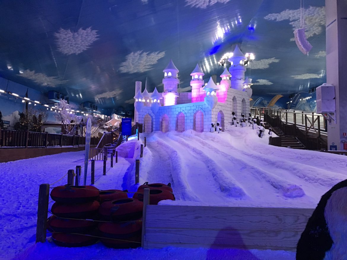 snowland night parque