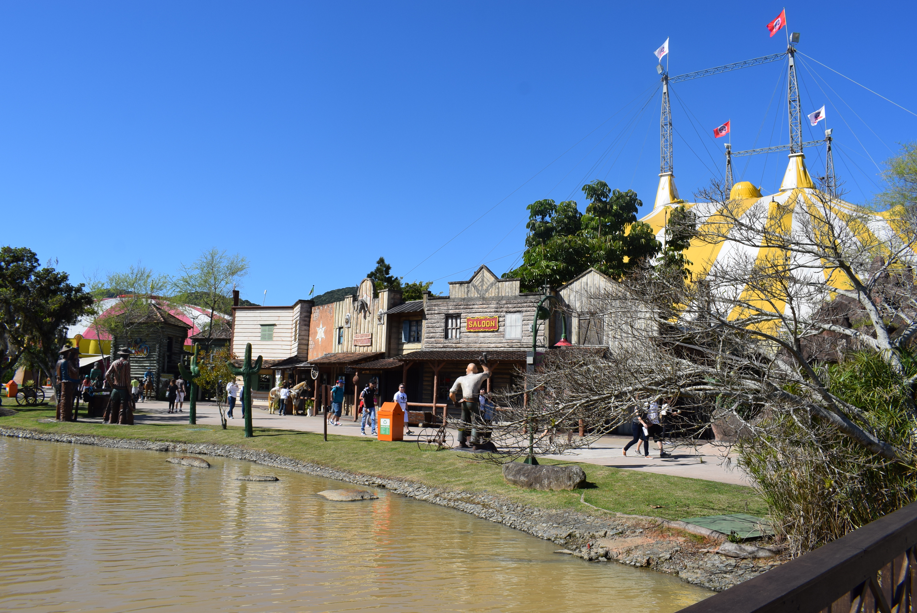 viagem para beto carrero world fort álamo