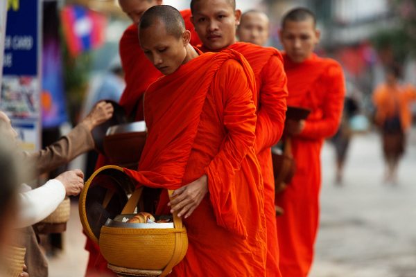 o que fotografar no laos ronda das almas