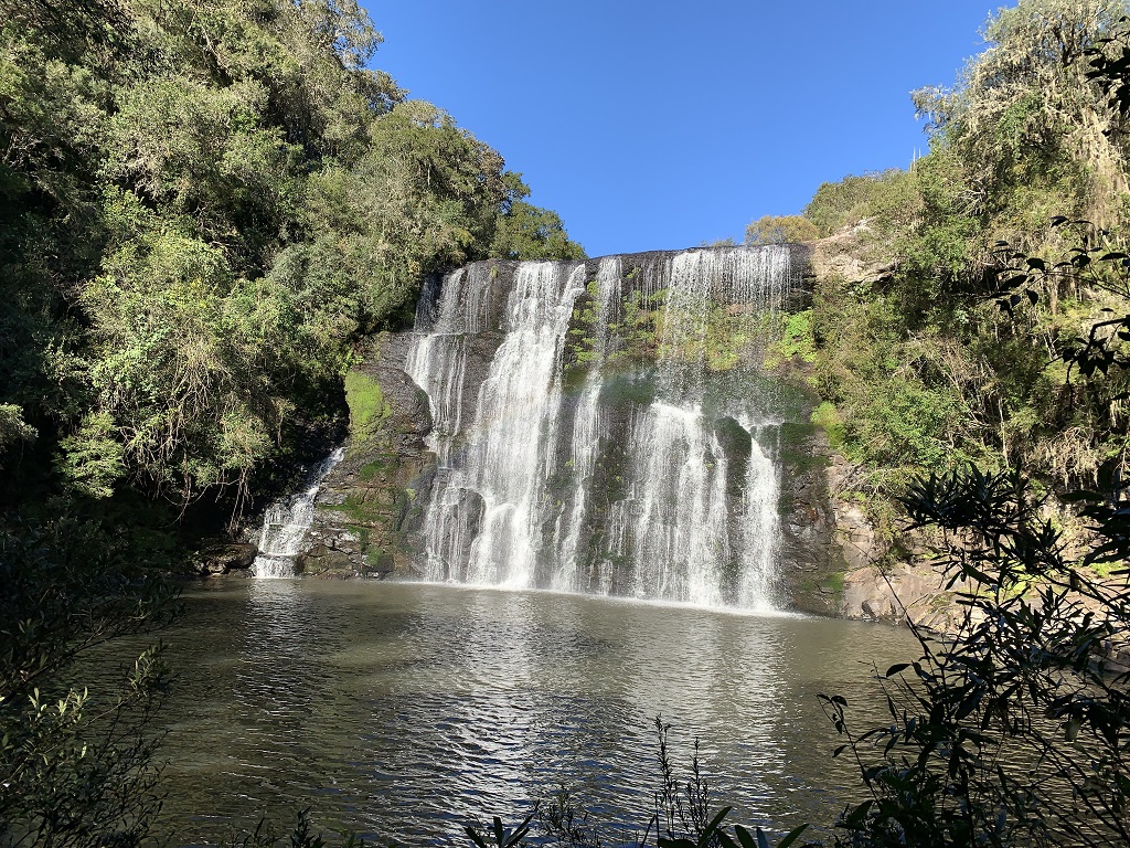 Cachoeira na Fazenda Estancia Felicidade