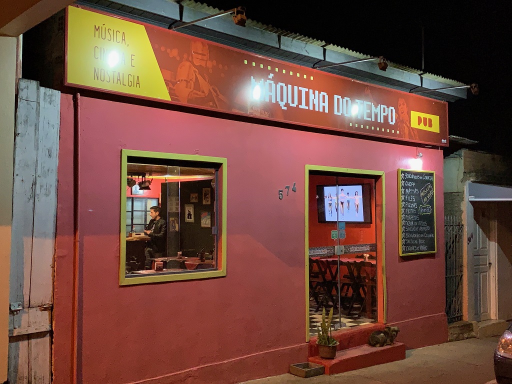 Entrada do Pub Maquina do Tempo em Cambará do Sul