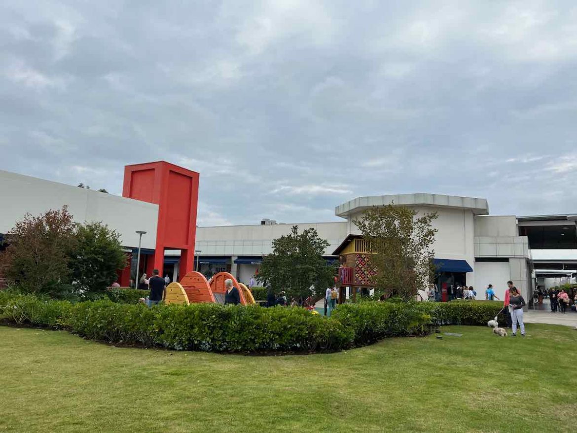 O que fazer em Novo Hamburgo: há muito verde no shopping a céu aberto